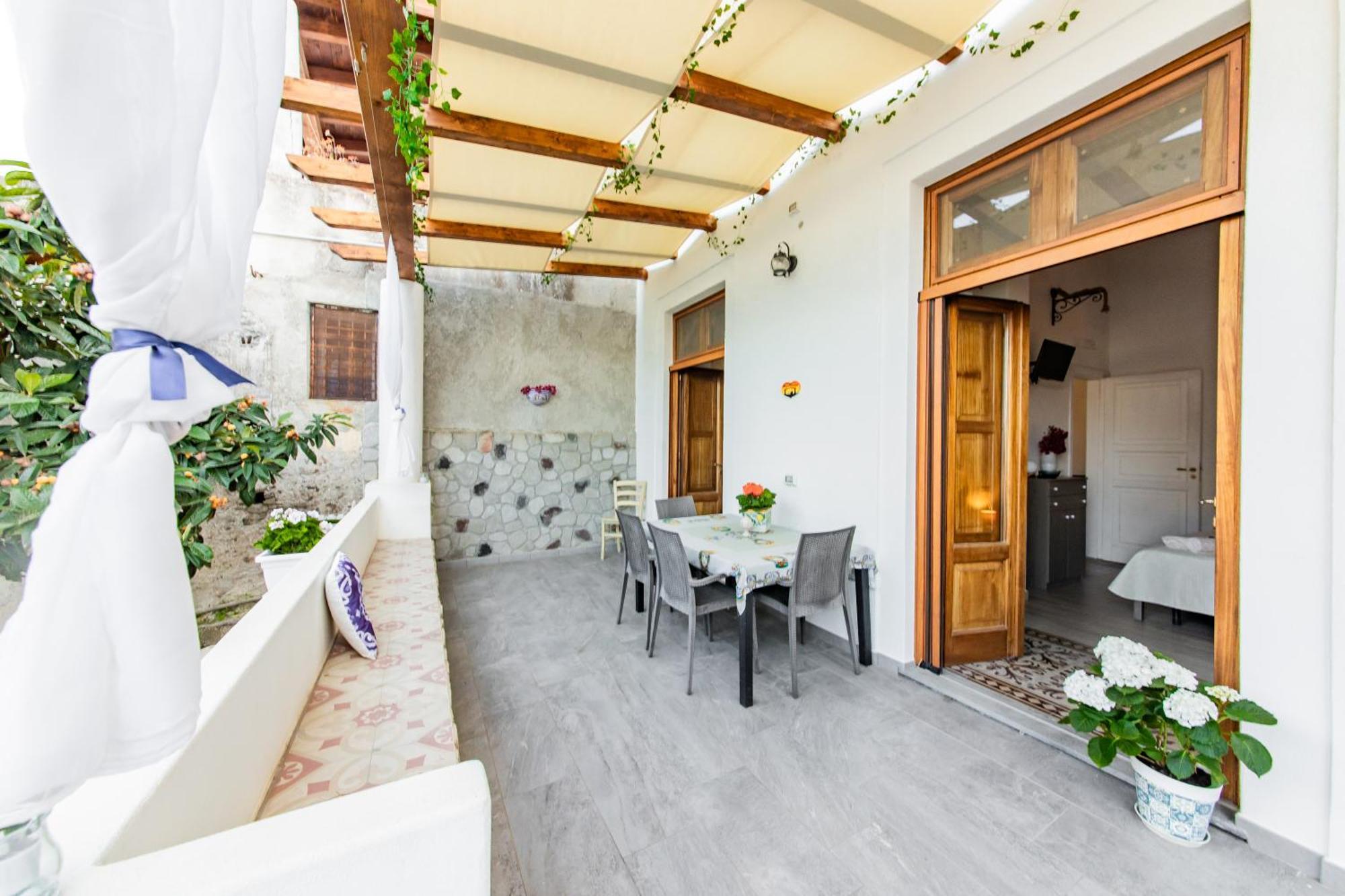 Appartement Ad Sidera à Canneto  Extérieur photo